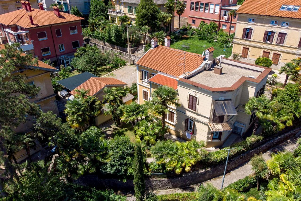 Ola Ii Luxury